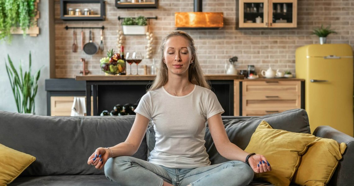 Daily meditation routine and challenges for beginners